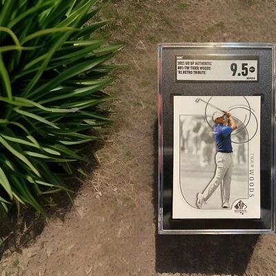 TIGER WOODS 2021 UPPER DECK SP AUTHENTIC RETRO 2001 TRIBUTE SGC 9.5 - Image 1 of 2