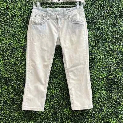 Miss me capris size 26 light washed with jewel and pearl embelishments - Image 1 of 4