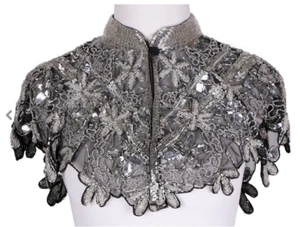 Paillettes Perline COMPLETO Collare Spalla Spalla Spalla Scialle Avvolgente Applique Nero/Argento - Foto 1 di 2