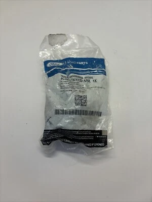 Recorte Ford OEM 4C3Z7804132AAA  Foto 1 de 3