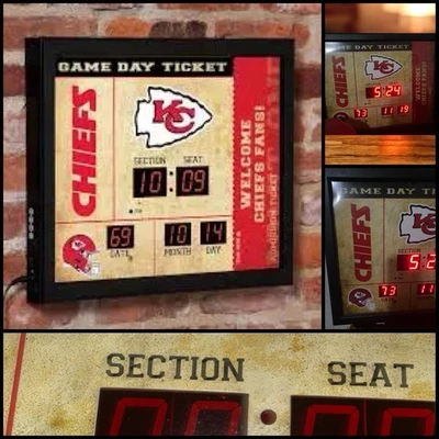 Relógio de parede Kansas City Chiefs NFL 15 x 19" placar Bluetooth data temperatura - Imagem 1 de 4
