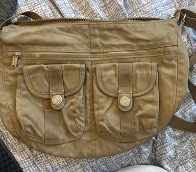 Bolso Mensajero Levi’s Bronceado con Varios Bolsillos Foto 1 de 4