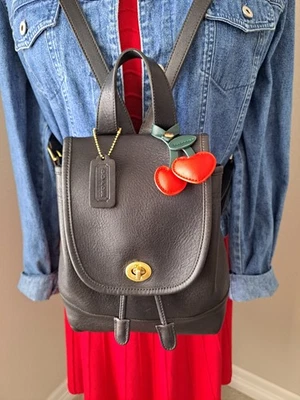 Mochila Coach vintage de cuero negro con herrajes de latón 9960 Foto 1 de 4