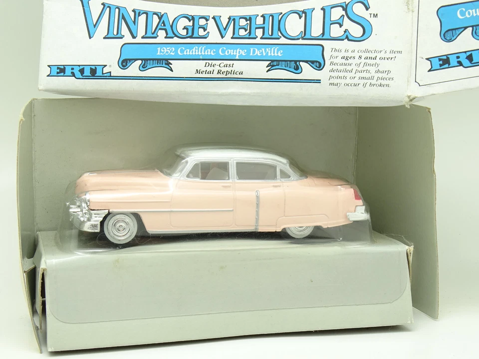ERTL 1/43 - Cadillac Coupé Da Città 1952 Rosa - Immagine 1 di 1
