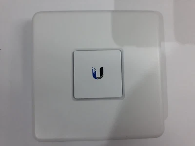Router puerta de enlace de seguridad Ubiquiti Unifi entrada USG 12V Foto 1 de 4