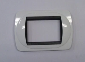 Placca Cal 345/4 Finitura Bianca compatibile per serie living light - Foto 1 di 1