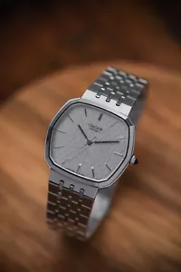 Seiko Credor Ref. 5931-5150 quartz, rare textured silver dial, year 1979 - Foto 1 di 18