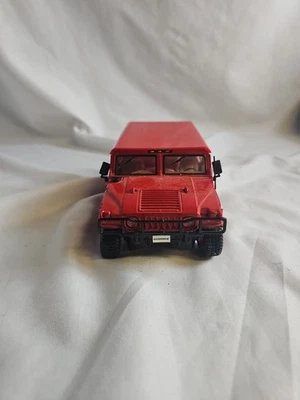 Maisto Hummer H1 4 door Wagon SUV 1/27 Diecast Car #NCC - Image 1 of 4