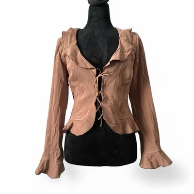 Top vintage Y2K XOXO de gamuza de hadas bronceado con cordones manga acampanada con volantes Foto 1 de 4