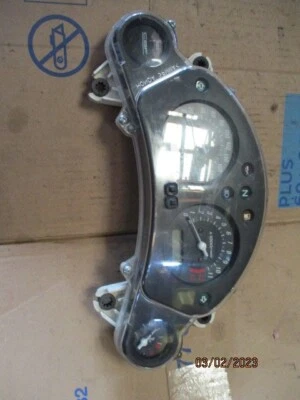 TABLEAU DE BORD / COMPTEUR CBF 600 ABS   année 2004/2006 - Photo 1/4