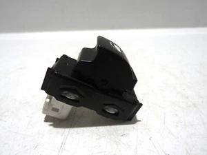 CITROEN C3 2017-20 NEARSIDE FRONT DOOR WINDOW SWITCH (5DR HBK) 96762292ZD  R0395 - Picture 1 of 10