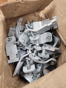 50-Pack Topaz Electric 2105 Silver EMT and Rigid Steel Strut Clamp Size 1-1/2 in - Picture 1 of 3