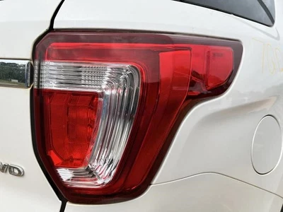 Passenger Tail Light Without Police Package Fits 16-19 EXPLORER 104569297 - Image 1 of 4