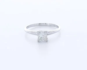 1.0CT Natural Diamond F/VS2 Princess Cut 14K Gold V-Prong Classic Solitaire Ring - Picture 1 of 4