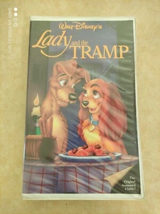 Walt Disney's "Lady And The Tramp" (VHS) Black Diamond Classic's - Picture 1 of 3