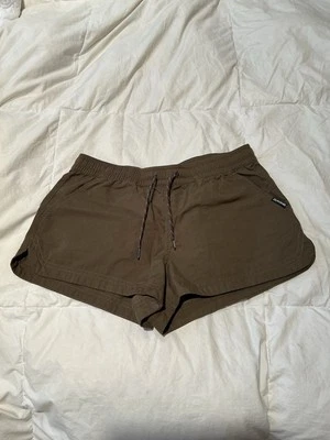 Shorts femininos DAKINE VERDE/marrom tamanho pequeno - Imagem 1 de 4