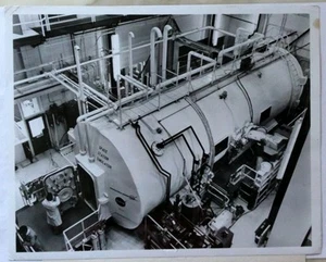 McDONNELL DOUGLAS_SPACE STATION SIMULATOR_CALIFORNIA INSTITUTE of TECHNOLOGY_ - Picture 1 of 3