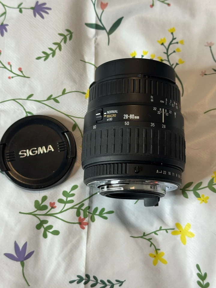 SIGMA AF Zoom 28-80mm f/3.5-5.6 Macro Aspherical Auto Focus Lens - Pentax KPR - Image 1 of 4