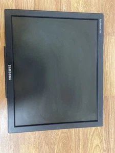 Samsung SyncMaster 710N 17” LCD Monitor 1280x1024 VGA – Tested Working - Picture 1 of 3
