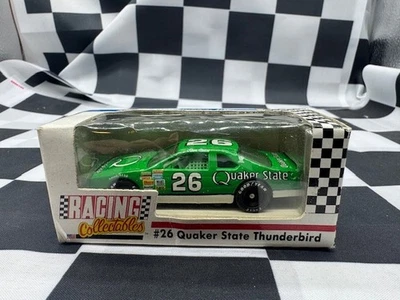 Colecionáveis de corrida de carros Brett Bodine #26 Quaker State Thunderbird escala 1:64 - Imagem 1 de 4