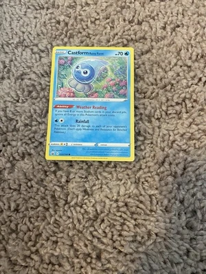 Castform Rainy Form 033/198 Swsh06: Sword & Shield - Chilling Reign Regular - Image 1 of 2