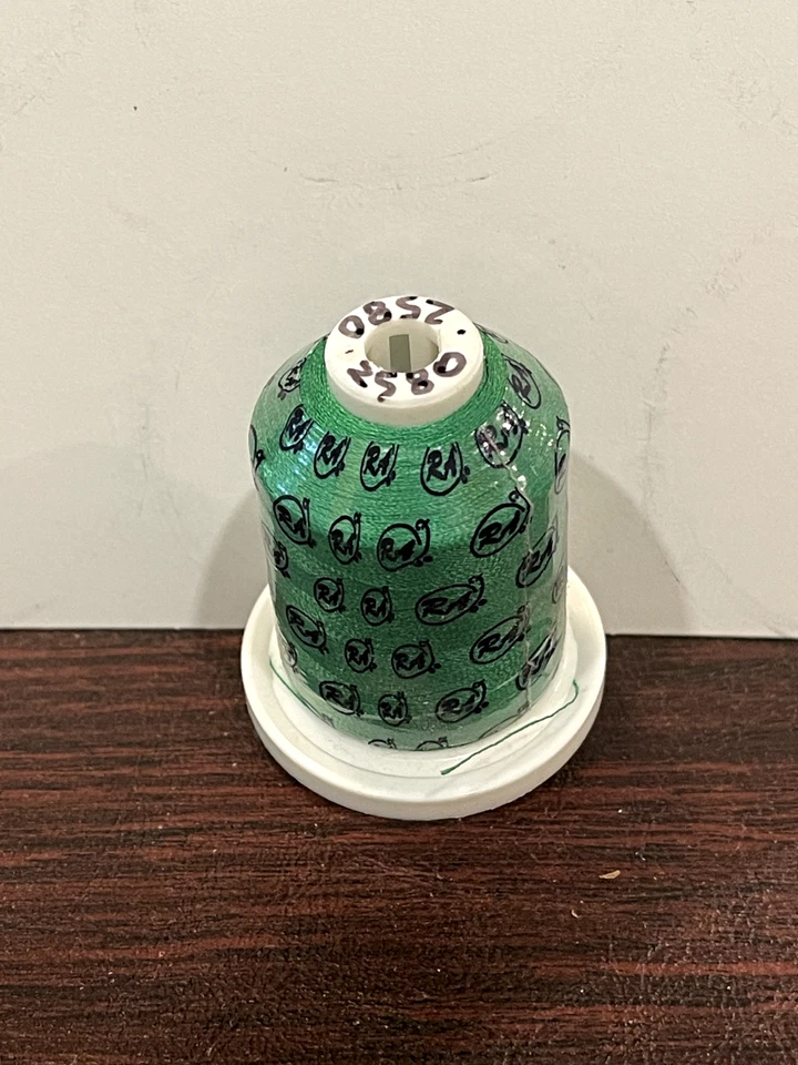 ROBISON ANTON RAYON SUPER STRENGTH THREAD #2550-2599 SOLIDS 1100 YARDS PER SPOOL - Image 1 of 1