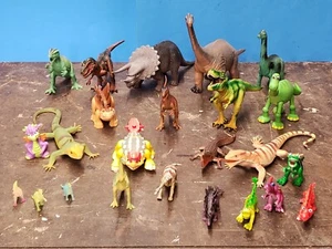 Dinosaurs Prehistoric Figures Mixed Mfg & Sizes Lot of 24 Gift Idea - Picture 1 of 11