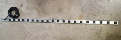 TRIPP LITE PS6020 20 OUTLET POWER STRIP VERTICAL  (5ft strip) - Image 1 of 3