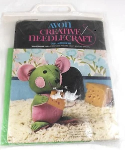 Avon Creative Needlecraft Doll Making Kit House Mouse with Cheese New Sealed - Picture 1 of 5
