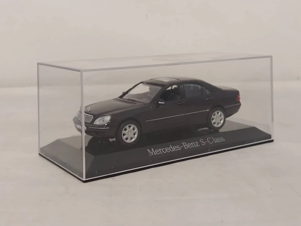 Mercedes Benz S-Class - Maisto 1:43 GM Shop  - Immagine 1 di 1