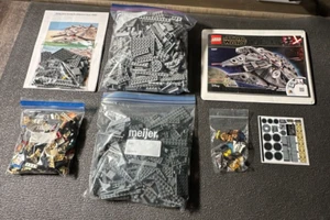 LEGO Star Wars: Halcón Milenario (75257) más mod de lanzadera adicional - Imagen 1 de 6