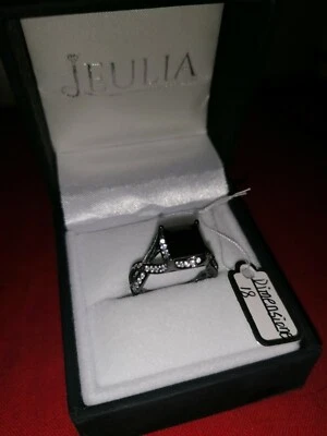 ANELLO DONNA RAGAZZA JEULIA CON CRISTALLO NERO - ARGENTO DIMENSIONE 18 - USATO  - Immagine 1 di 4
