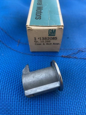 1966-1967 Buick Wildcat Electra Glovebox Console Latch Case And Bolt 1382085 GM - Image 1 of 4