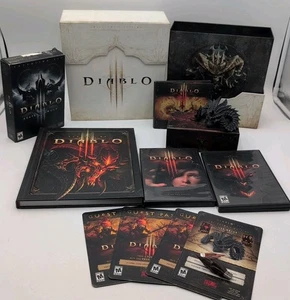 Diablo III 3 Collector's Edition e Reaper of Souls Collector's Edition aperto - Foto 1 di 15