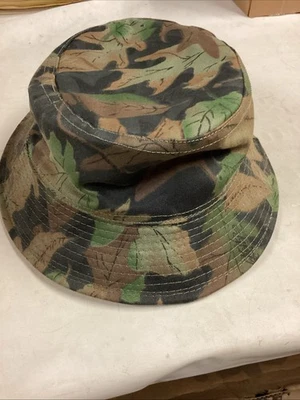 ' size Large hat camo reversible tru-leaf hunting orange - Image 1 of 2