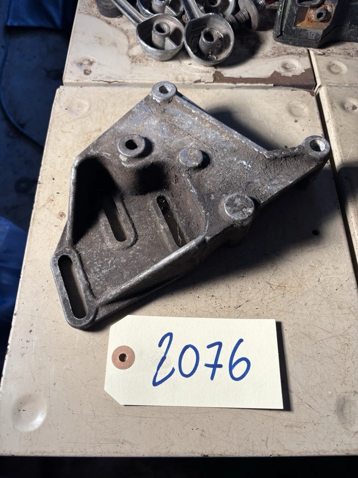 1968-1971 AMC Amx Javelin V8 Power Steering Mounting Bracket - Image 1 of 4