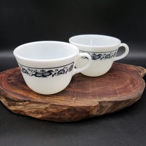 Set of 2 Corelle Old Town Blue Onion Pyrex Coffee Cups – Vintage – No Saucers - Picture 1 of 3