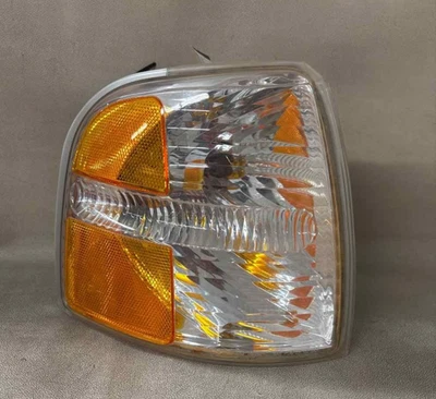 Luz de señal de giro Ford Explorer 2003 luz de estacionamiento lado del pasajero Depo mercado de accesorios Foto 1 de 4