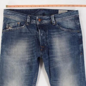 Mens Diesel DARRON 0814A Slim Tapered Blue Jeans W33 W32 L34 - Picture 1 of 8