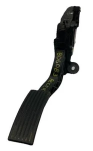 Hyundai Accent accelerator pedal 2015 1.6L accelerator pedal assembly OEM - Picture 1 of 11