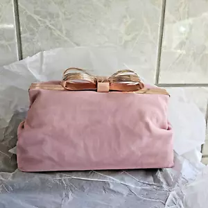 Ted Baker - CARLIAA - Wildleder Statement Schleife Clutch Abendtasche - dunkelrosa - neu mit Etikett - 195 $ - Bild 1 von 6