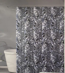 BRAND NEW CHRISTIAN SIRIANO NEW YORK FLORAL SHOWER CURTAIN 72”x72” 100% Cotton - Picture 1 of 3