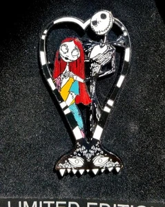 Disney Shopping Nightmare Before Christmas Storybook Heart Jumbo Jack Sally Pin - Picture 1 of 1