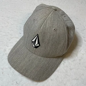 Volcom Flexfit Baseball Cap Mens Gray Logo Embroidered Adjustable Hat - Picture 1 of 5