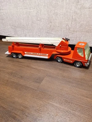 Vintage 1970's NYLINT Aerial Hook & Ladder 30" Red FIRE TRUCK Pressed Steel USA - Image 1 of 4