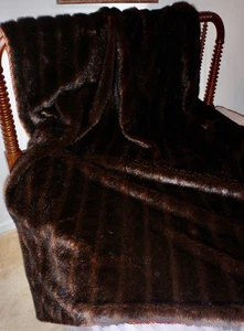 74 1/2 X 60 ENORME Manta Forrada de Lujo PESADA Visón Piel Sintética, Borde de Cable - Imagen 1 de 6