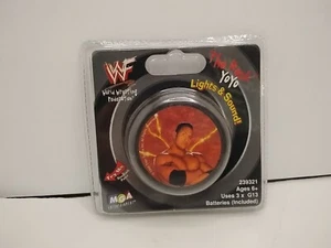Rare 1999 The ROCK ( Dwayne Johnson ) WWF YO-YO with Lights & Sound Titan Sports - Picture 1 of 7