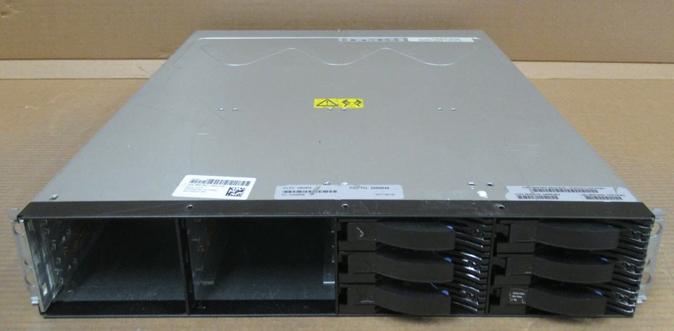 IBM EXP3000 Expansion Storage Array 12x SAS Bays 1x 2TB 1x CTRL & 2x PSU 39R6464 - Image 1 of 4