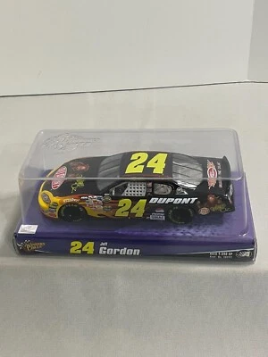 Winners Circle Jeff Gordon 24 Wizard of Oz Nascar 1:24 Die Cast Dupont  Hasbro - Image 1 of 4