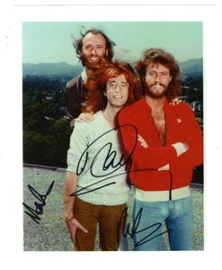 BEE GEE'S BARRY, ROBIN, and MAURICE GIBB AUTOGRAPHED 8X10 COLOR PHOTO REPRINT * - Picture 1 of 2